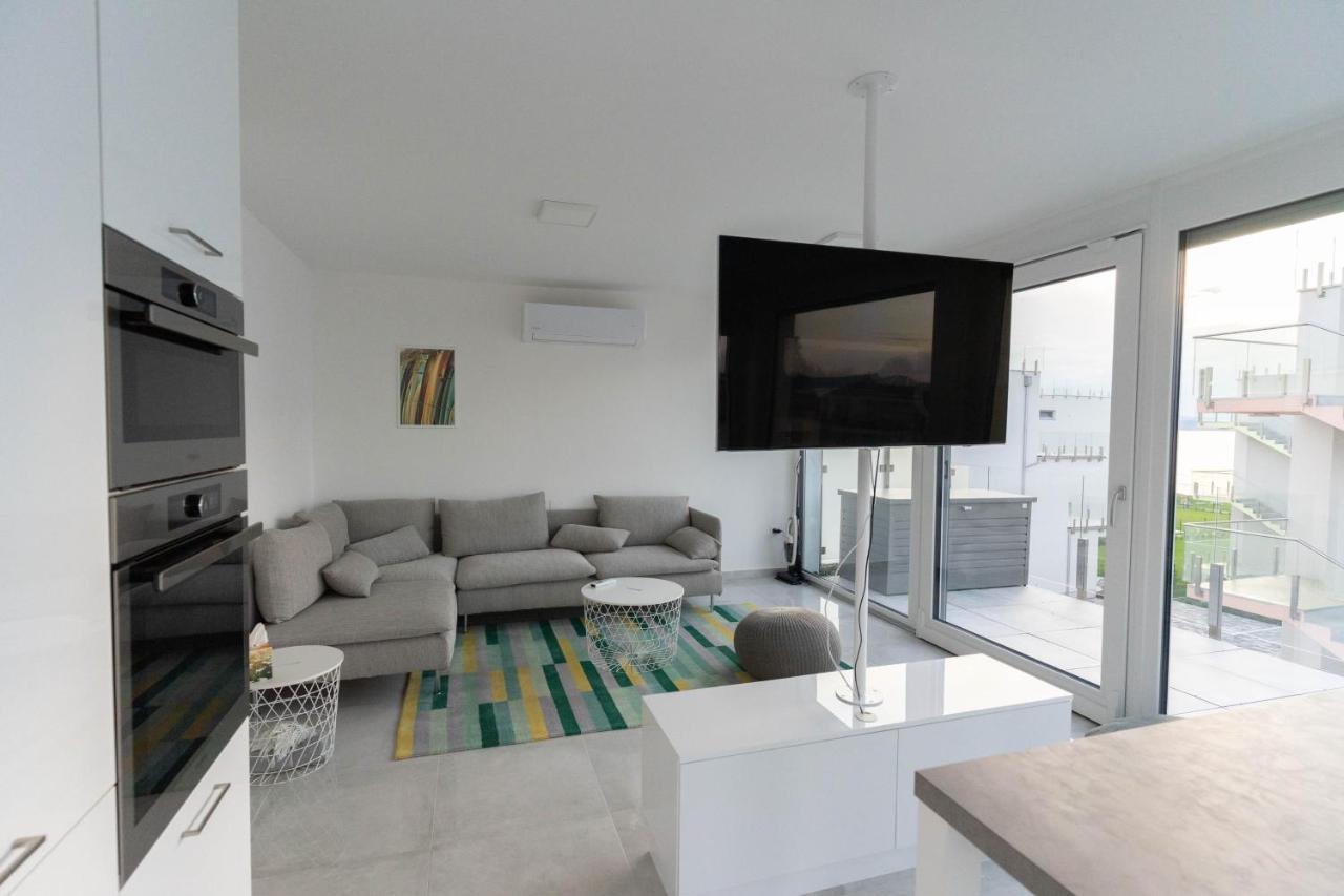 Izi Apartman Fonyod Exterior photo